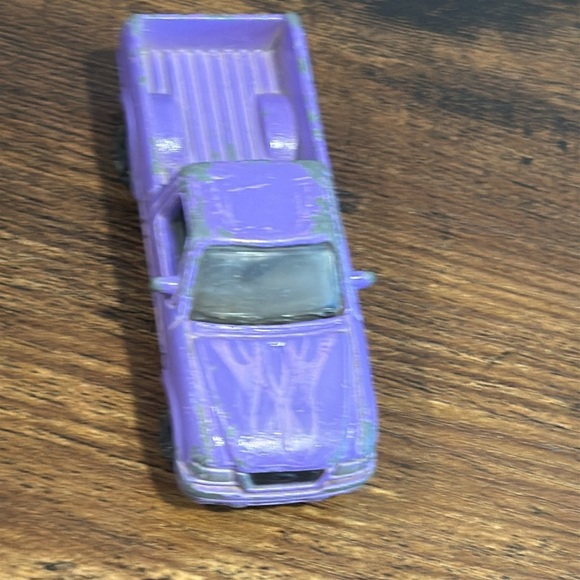 Motormax 6052 Ford Ranger Pickup Truck Toy Car Model - Purple With Flames - Picture 9 of 13